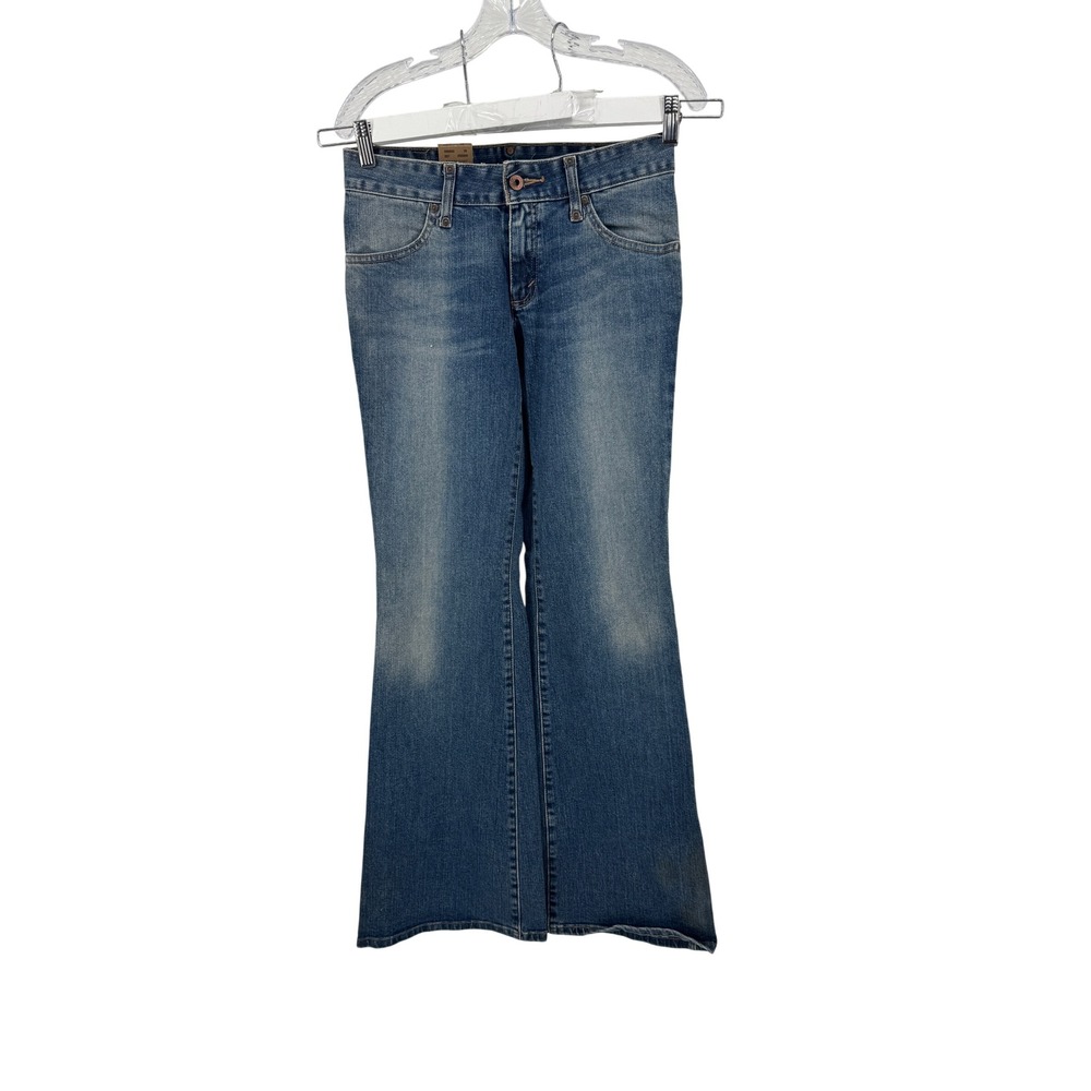Levi's Flare Jeans Women 28 Medium Blue Stretch Denim 50977-1356 Barneys NY NWT‎